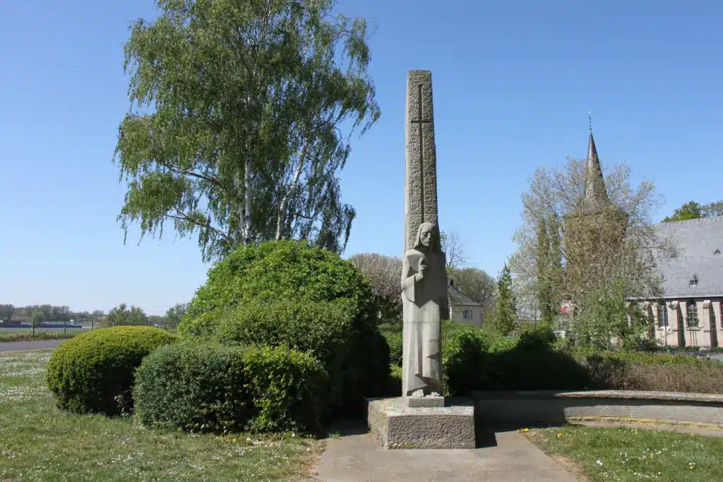 Kriegerdenkmal am Deich